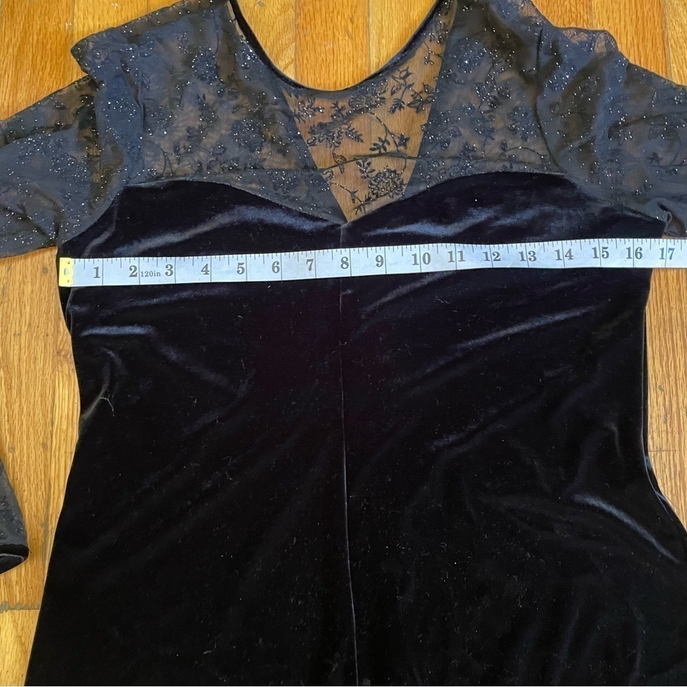 Robbie Bee Black Velvet MIDI Dress Size 8P - Picture 2 of 9
